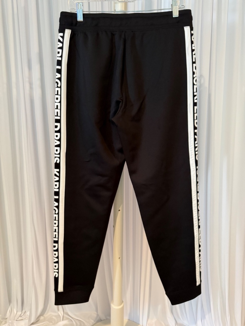 Karl Lagerfeld Paris Logo Jogger Pants Black Size S NWOT Athleisure - Picture 3 of 16